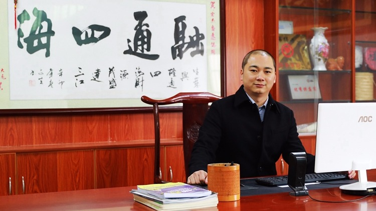 国产麻豆剧传媒精品国产纏繞膜五金精密機械行業解決方案